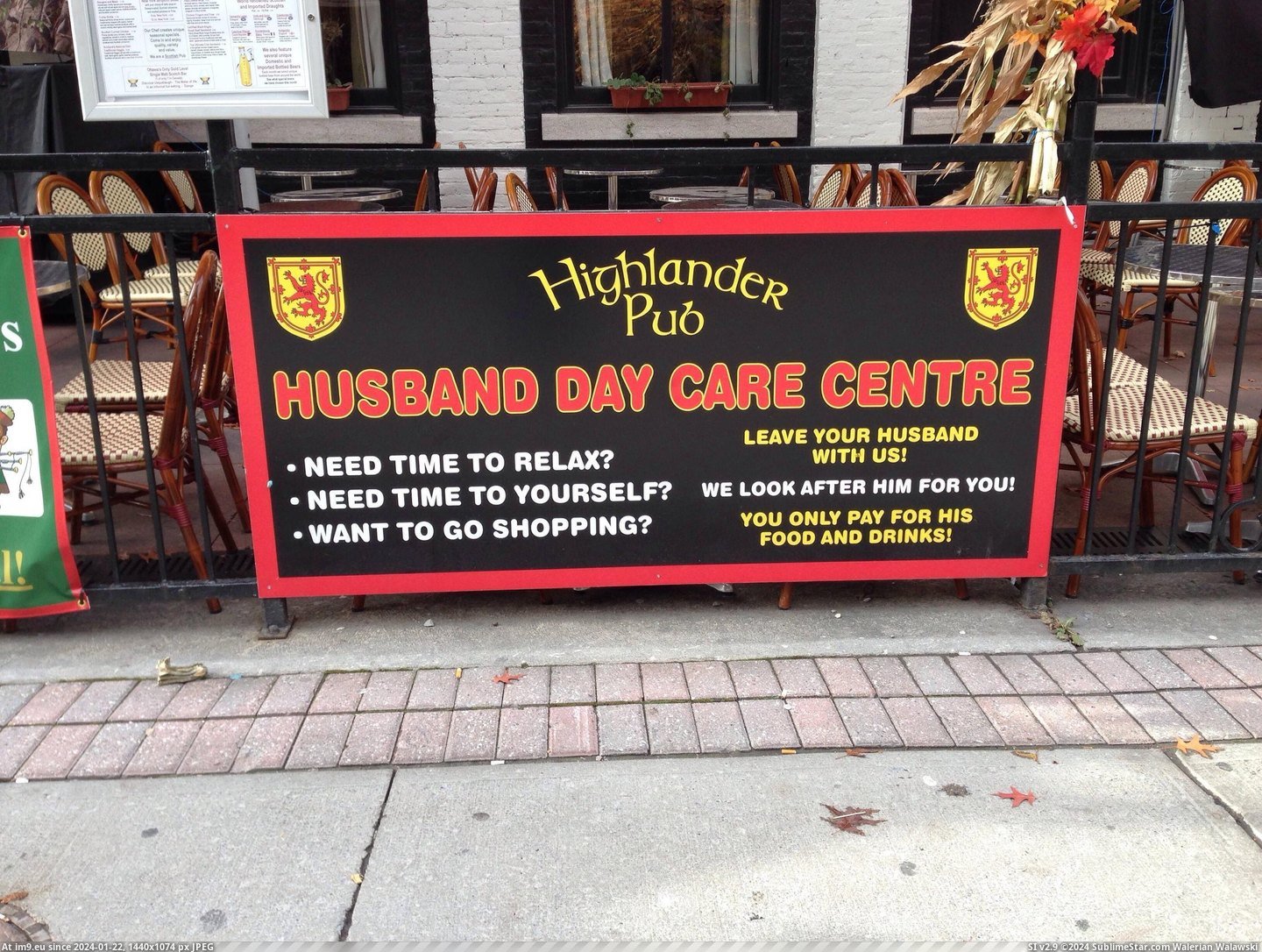 #Funny #Day #Centre #Husband #Care [Funny] Husband day care centre Pic. (Bild von album My r/FUNNY favs))