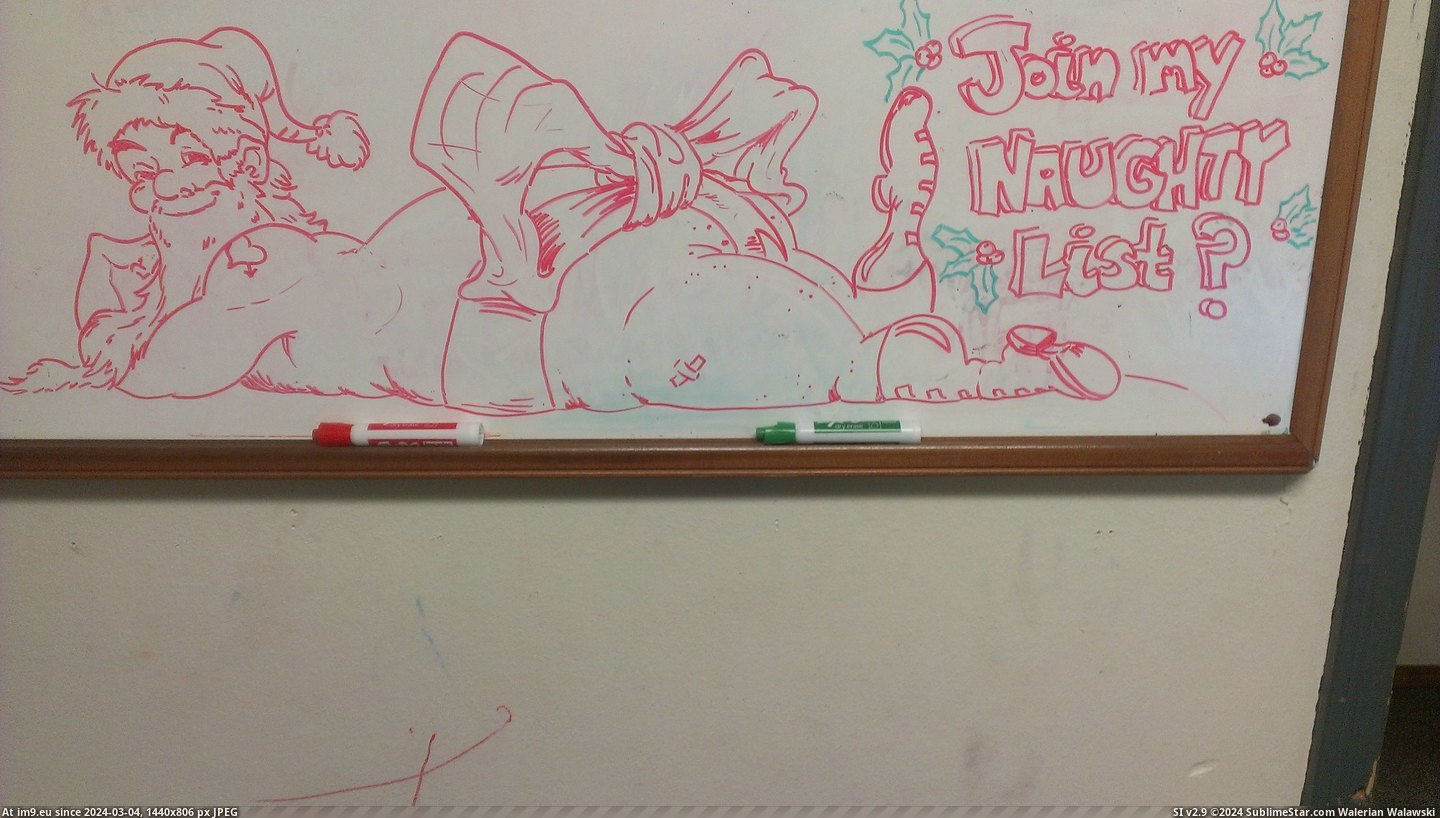 #Funny #Work #Whiteboard #Girlfriend #Drew [Funny] My girlfriend drew this on the whiteboard at my work... Pic. (Bild von album My r/FUNNY favs))