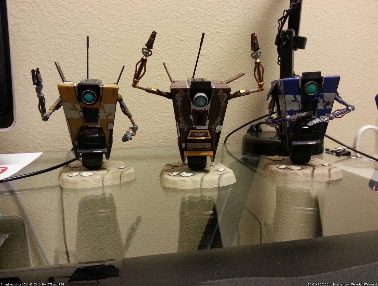 #Funny #Gaming #Robots #Dance #Collecting [Gaming] Been collecting these funny little robots... they like to dance. Pic. (Obraz z album My r/GAMING favs))
