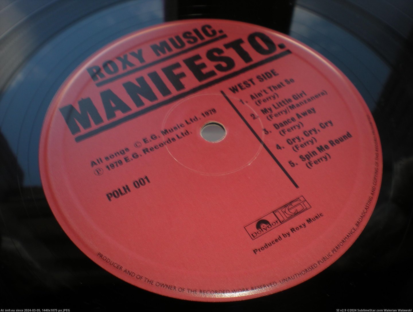  #Manifesto  Manifesto 4 Pic. (Obraz z album new 1))