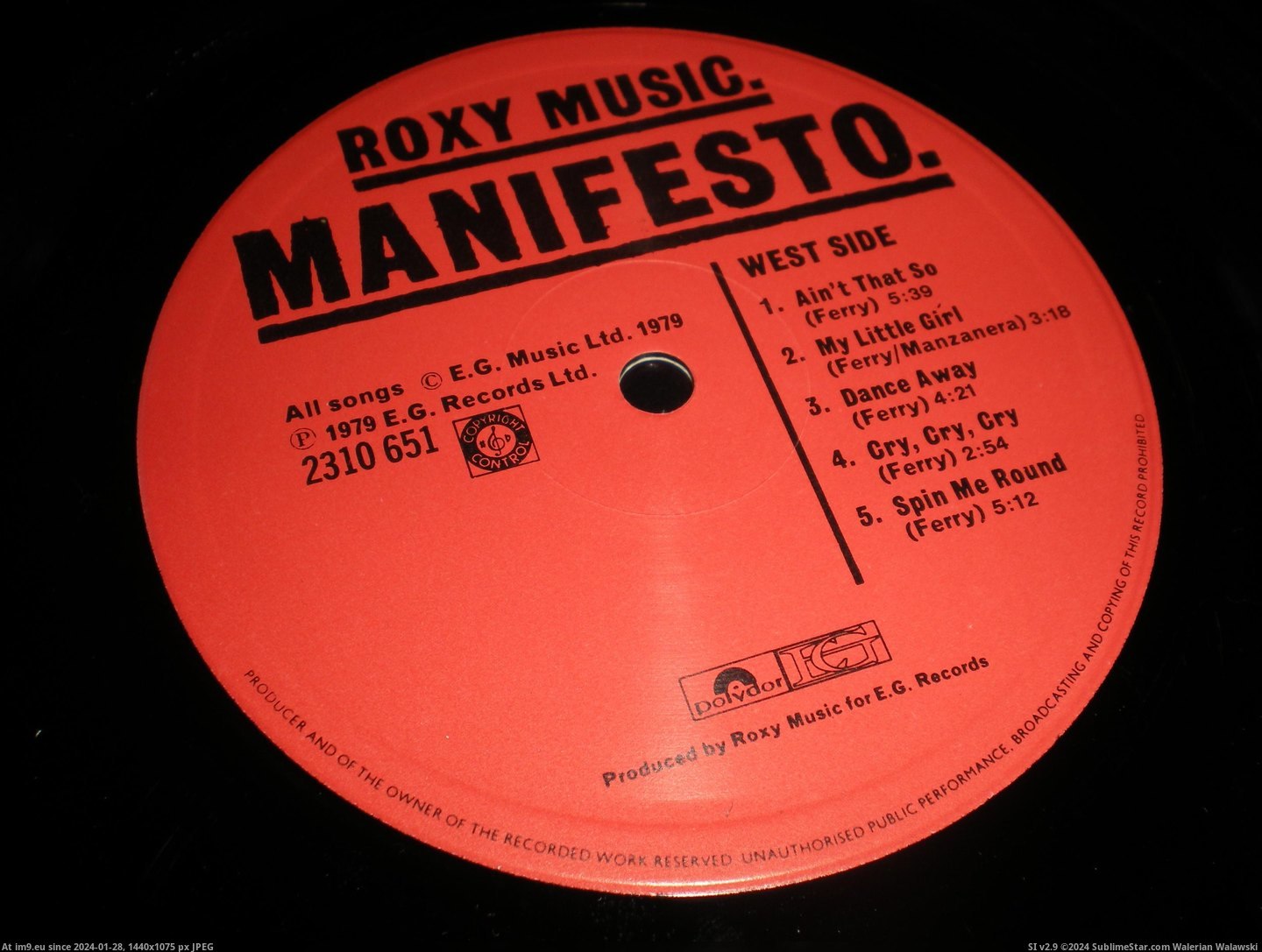  #Manifesto  Manifesto 6 Pic. (Obraz z album new 1))