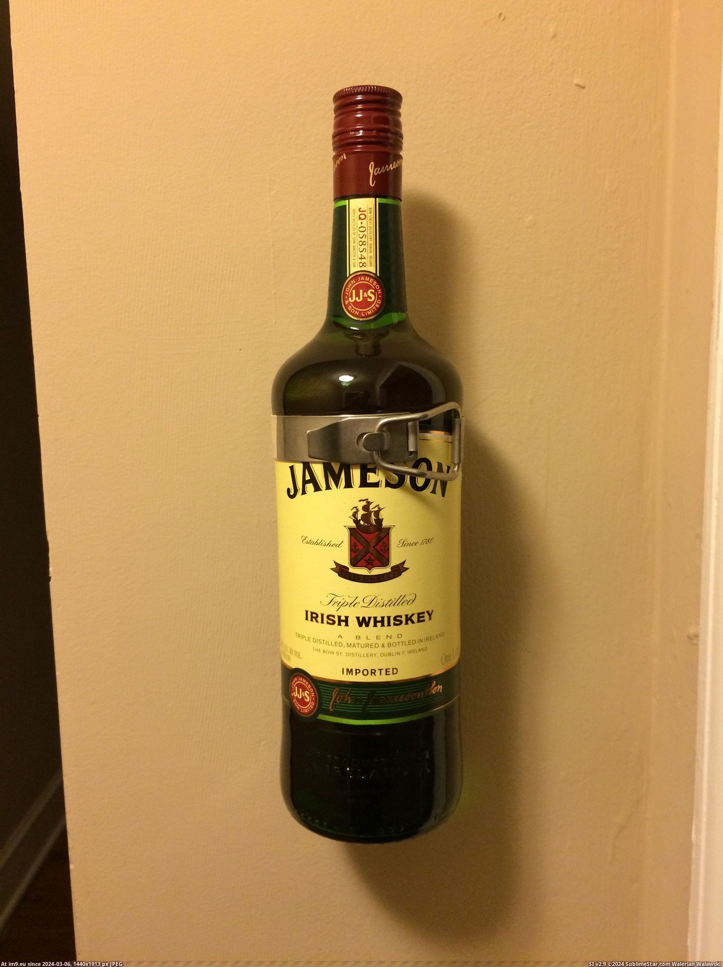 #Fire #Bottle #Jameson #Extinguisher #Precisely #Fits #Holder [Mildlyinteresting] A 1L bottle of Jameson fits precisely in my fire extinguisher holder. Pic. (Image of album My r/MILDLYINTERESTING favs))