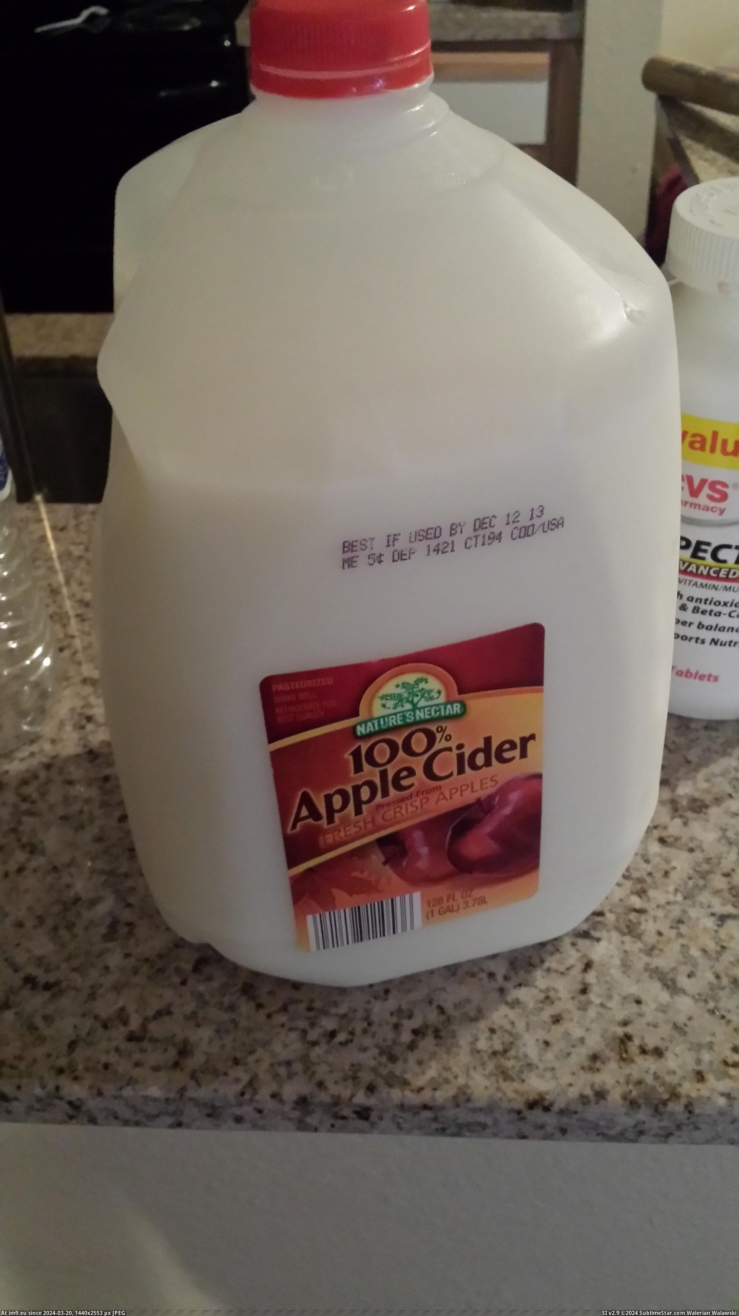 #Milk #Cider #Apple [Mildlyinteresting] My milk is apple cider. Pic. (Obraz z album My r/MILDLYINTERESTING favs))