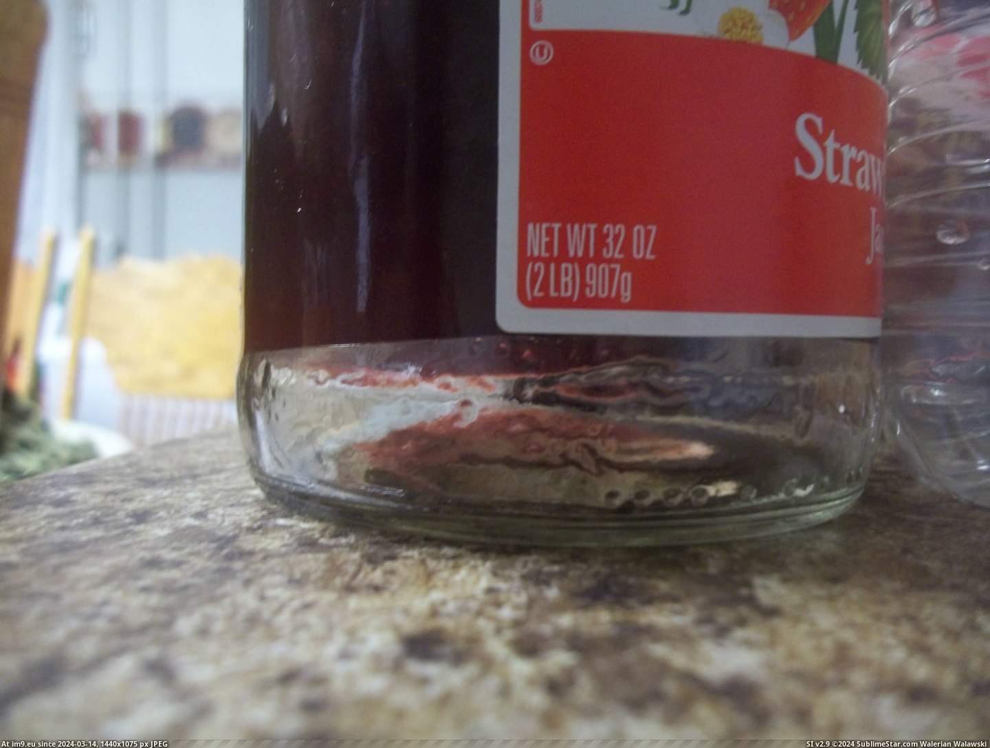 #Bottom #Jelly #Jar [Mildlyinteresting] There is no jelly at the bottom of my jar of jelly. Pic. (Bild von album My r/MILDLYINTERESTING favs))