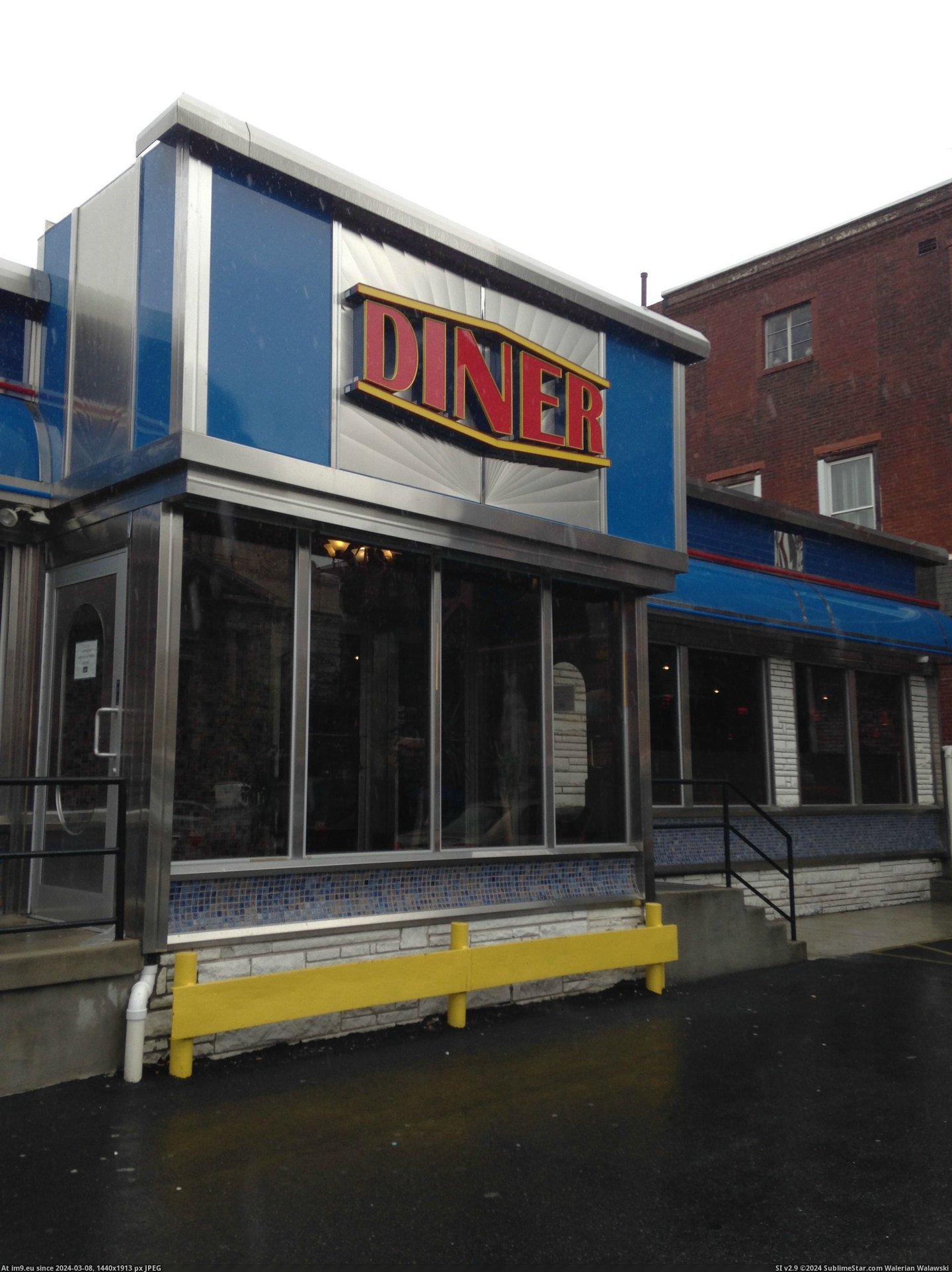 #Named  #Diner [Mildlyinteresting] This Diner is just named Diner Pic. (Изображение из альбом My r/MILDLYINTERESTING favs))
