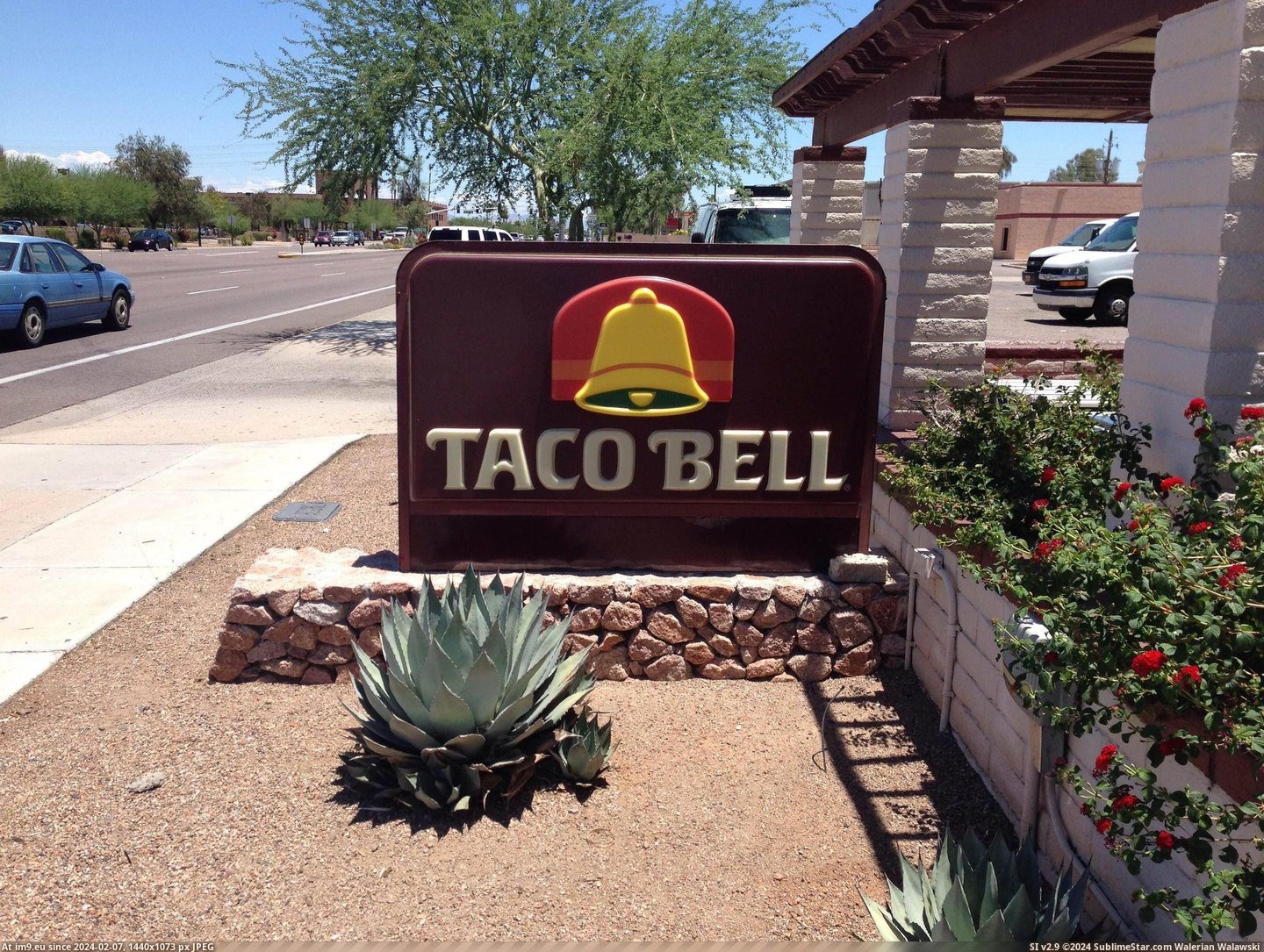 #Years #Bell #Taco #Updated [Mildlyinteresting] This Taco Bell hasn't updated it's sign in over 21 years Pic. (Image of album My r/MILDLYINTERESTING favs))
