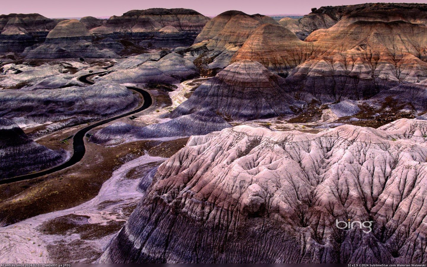 Painted Desert in the Petrified Forest National Park, Arizona (©Getty Images) (in December 2012 HD Wallpapers)