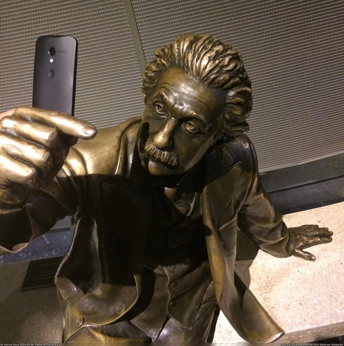 #Selfie  #Einstein [Pics] Einstein Take a Selfie Pic. (Image of album My r/PICS favs))