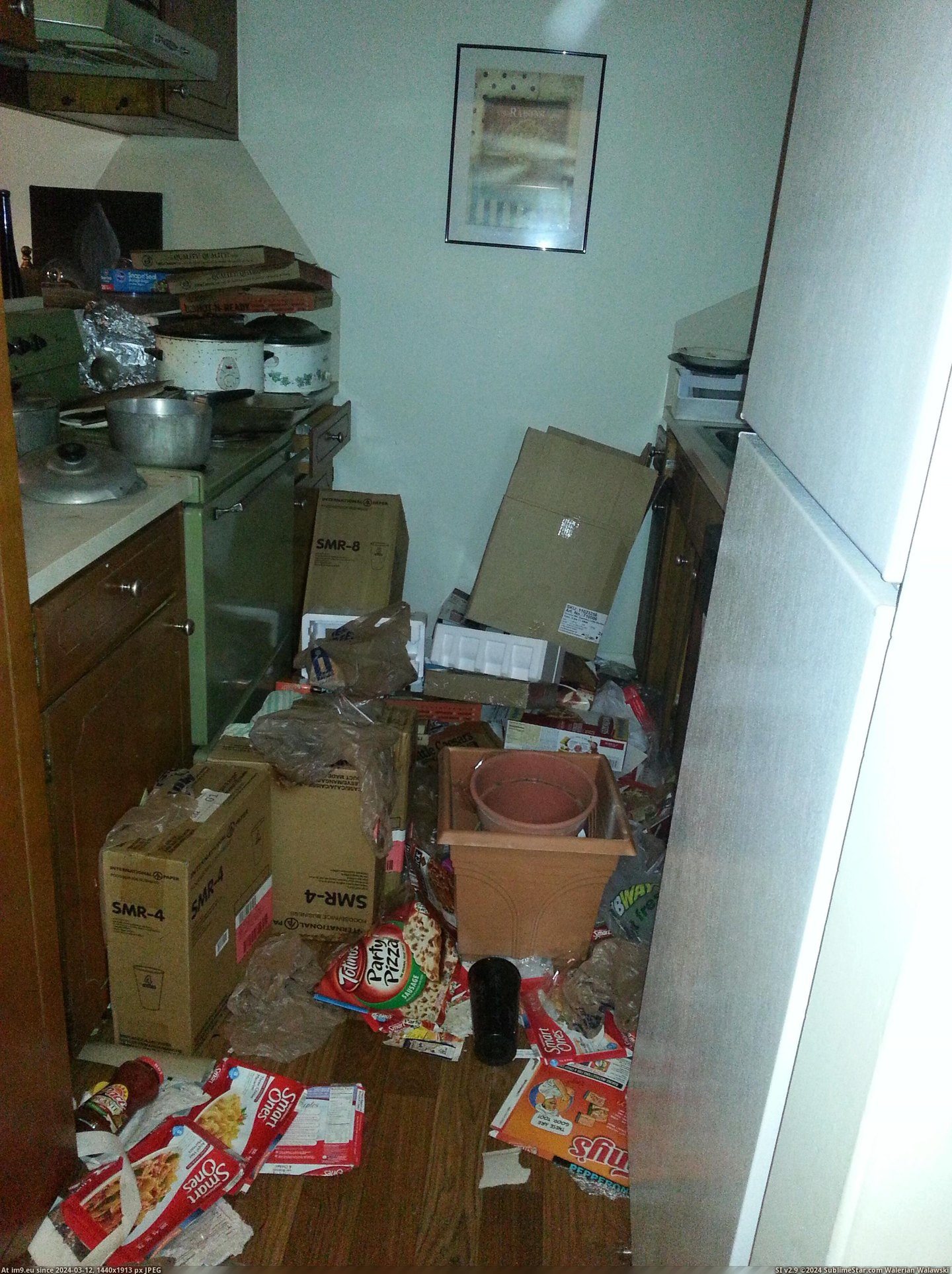 #For #Had #Bit #Brother #Apartment #Drove #Funk #Called #Hours #Walk #Clean [Pics] My brother had been in a bit of a funk. He called me for help to clean his apartment. I drove 4 hours to walk into this.  Pic. (Bild von album My r/PICS favs))
