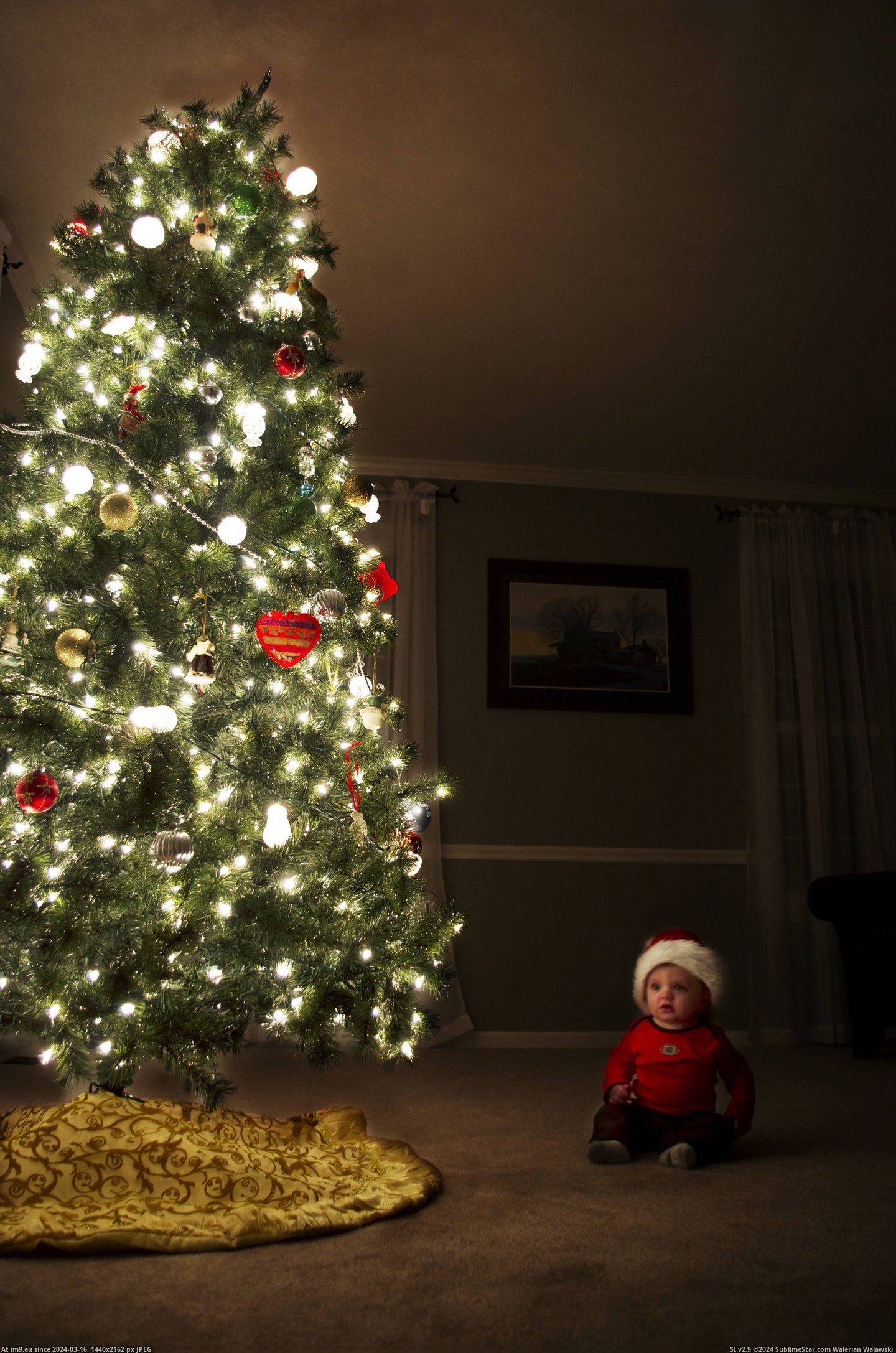 #Was #Good #Shot #Wanted #Him #Son #Metric #Out #Christmas #Get [Pics] My first post. This is my son's first Christmas and I wanted to get a good shot of him. This was the best out of a metric Pic. (Image of album My r/PICS favs))