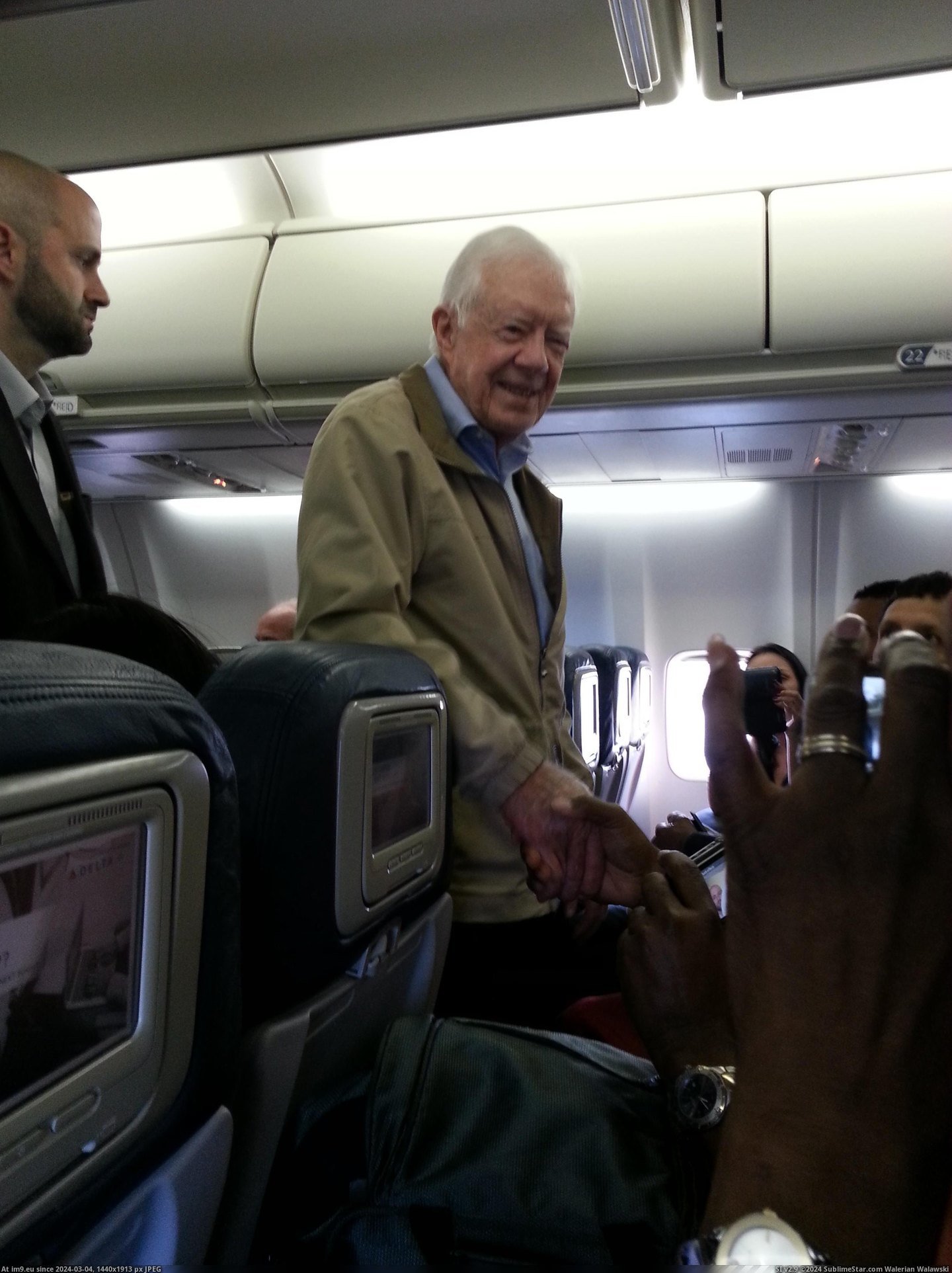 #Carter #Flight #Atlanta #Panama #President [Pics] President Carter is currently on my flight from Panama to Atlanta Pic. (Image of album My r/PICS favs))