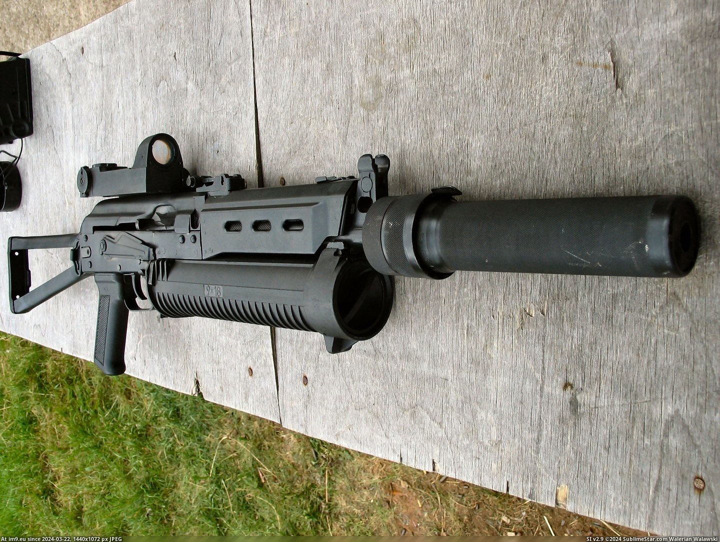#Gun #Submachine #Bizon PP-19 Bizon Submachine Gun Pic. (Изображение из альбом Rehost))