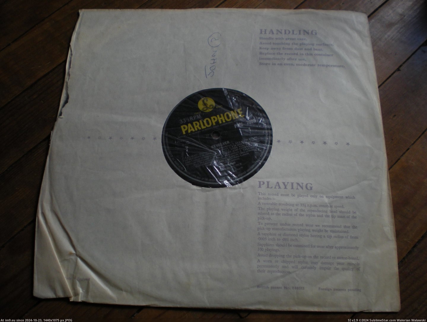  #Revolver  Revolver 12-05-14 8 Pic. (Image de album new 1))