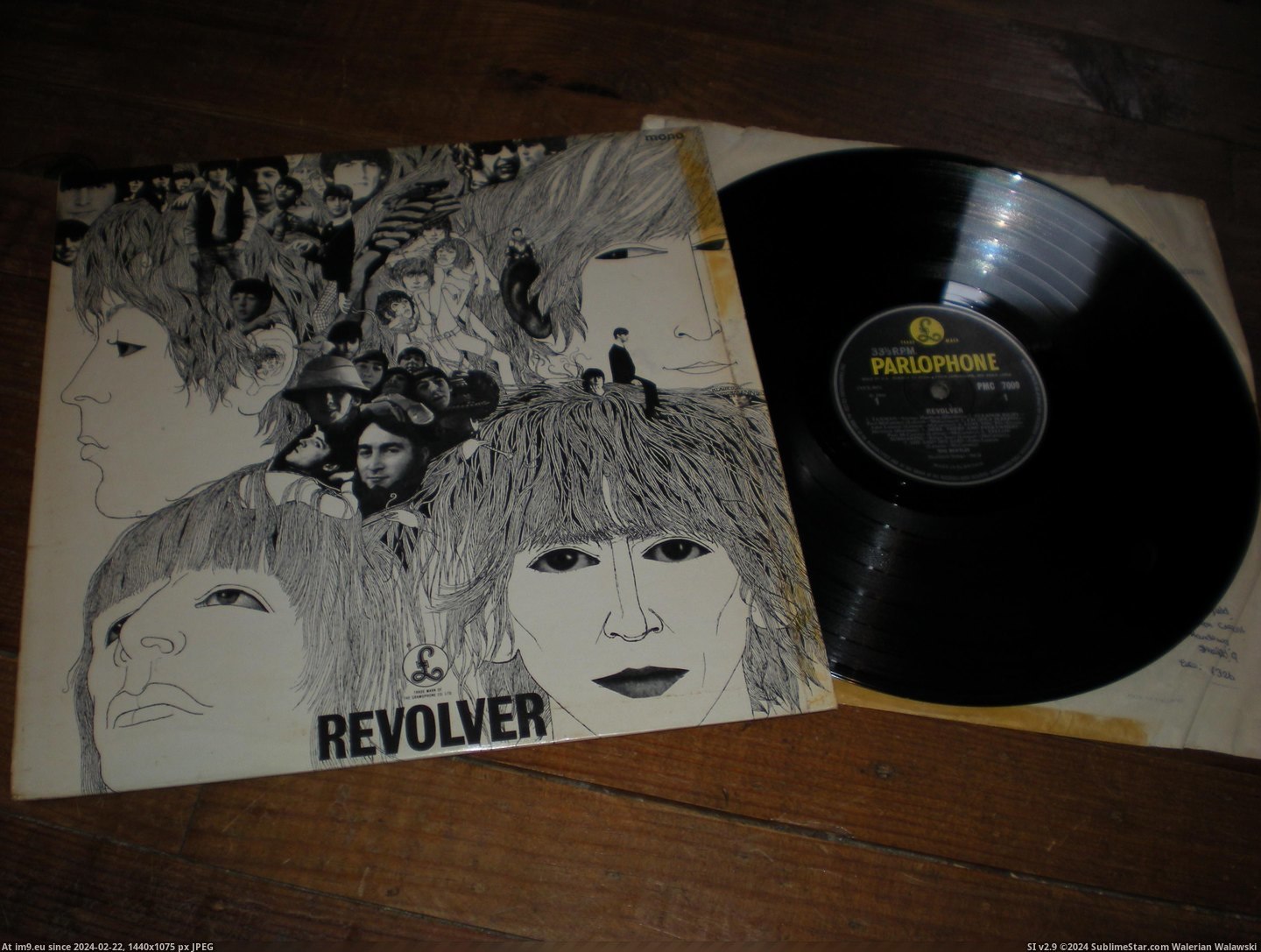 #Revolver  Revolver-2-2 2 Pic. (Image of album new 1))