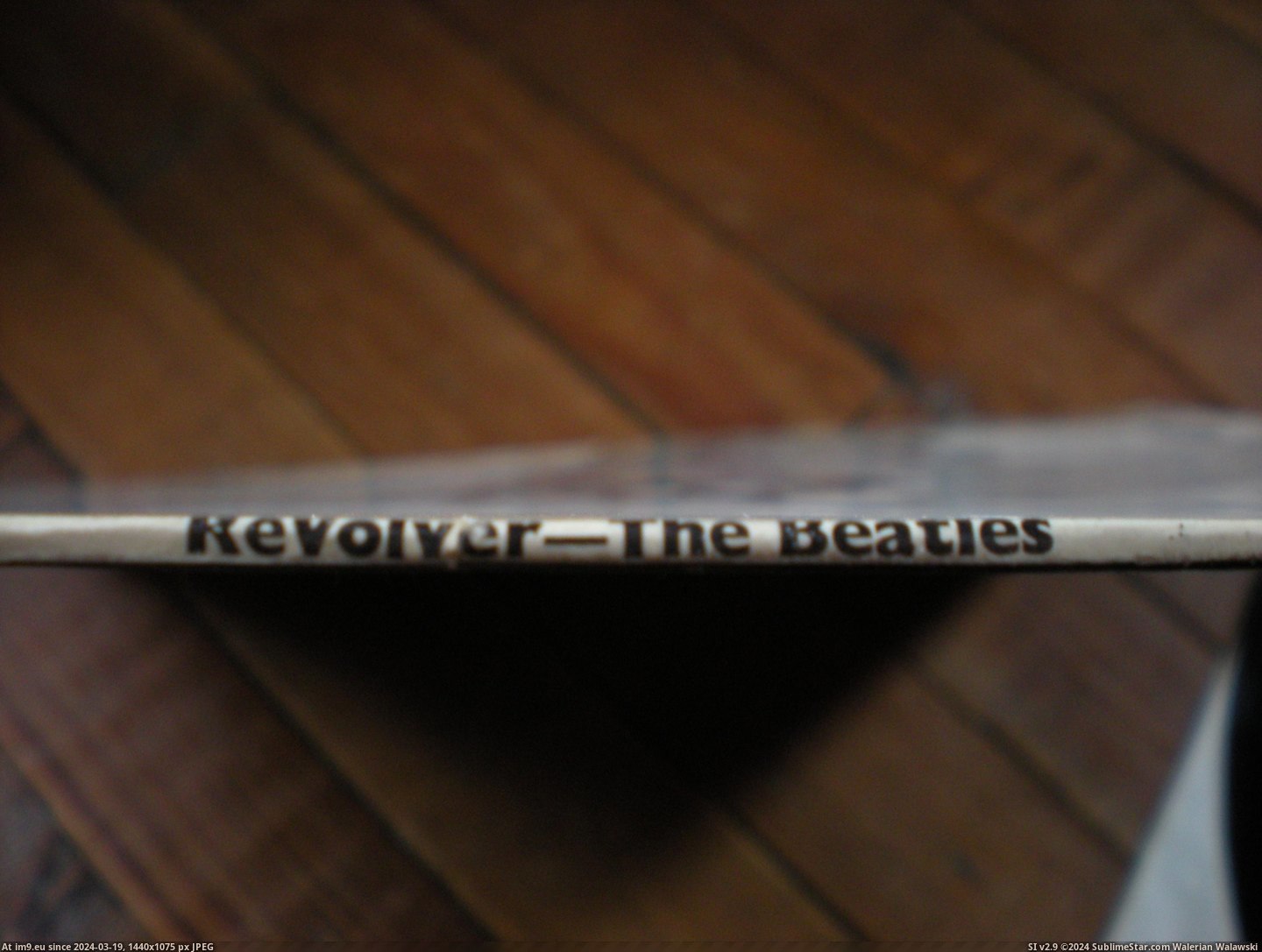 #Box  #Revolver Revolver 2 box 8 Pic. (Bild von album new 1))