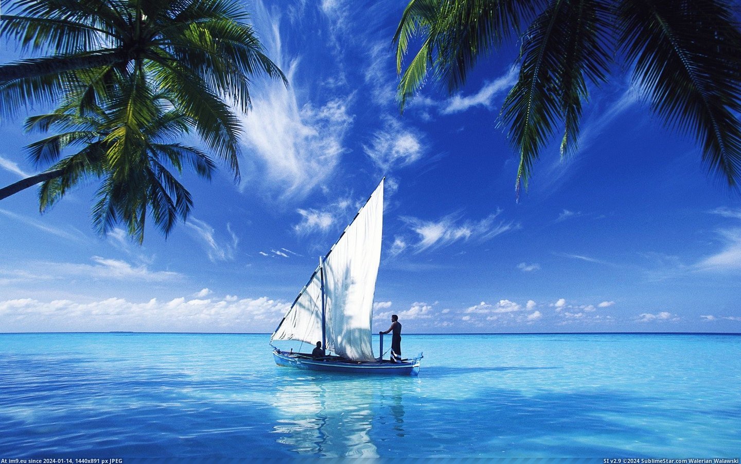 Sailing Over Indian Ocean Wide HD Wallpaper (in Unique HD Wallpapers)