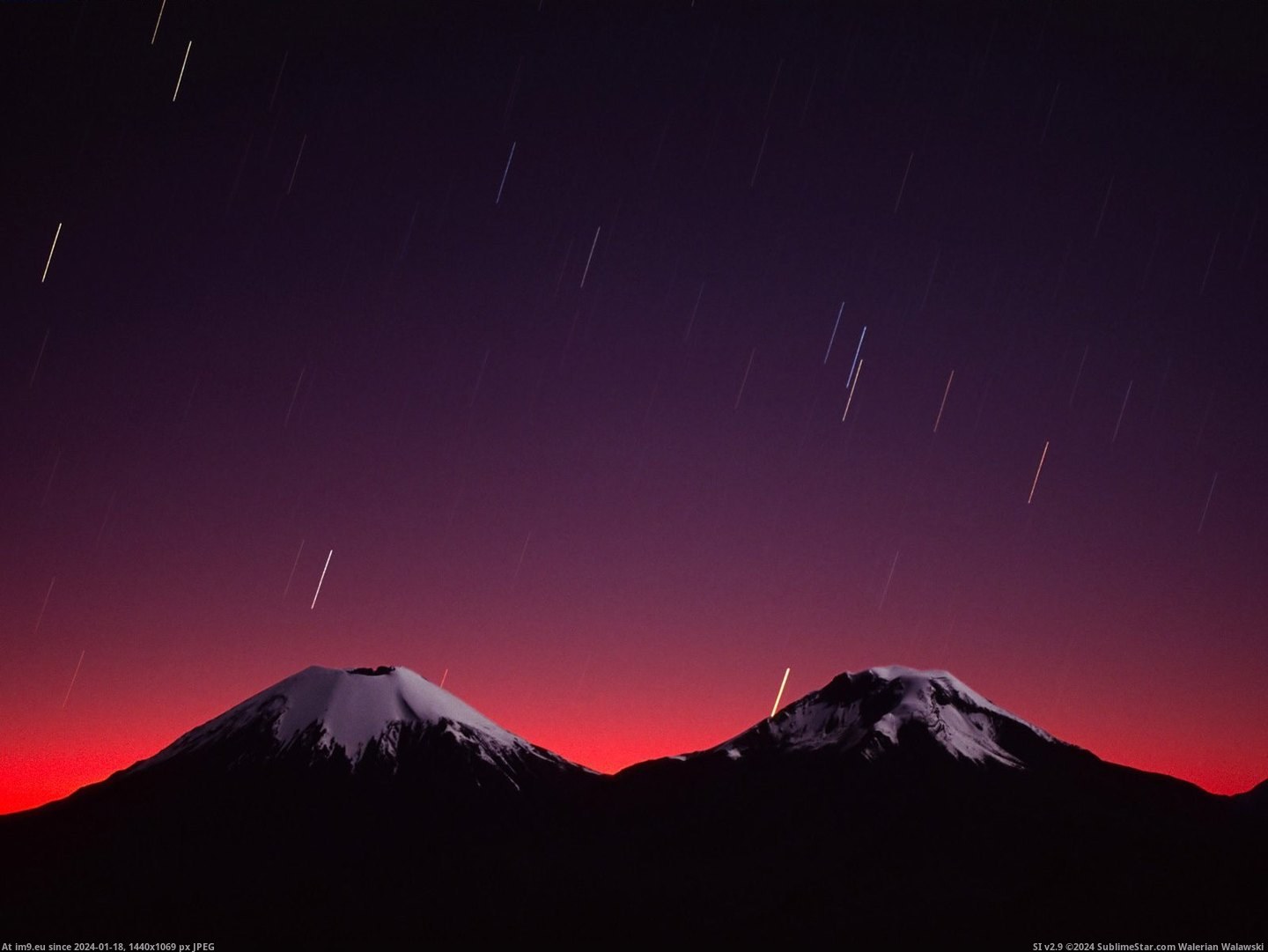 Starlight Streaks Above the Moonlit Payachatas Volcanoes, Chile (in Beautiful photos and wallpapers)