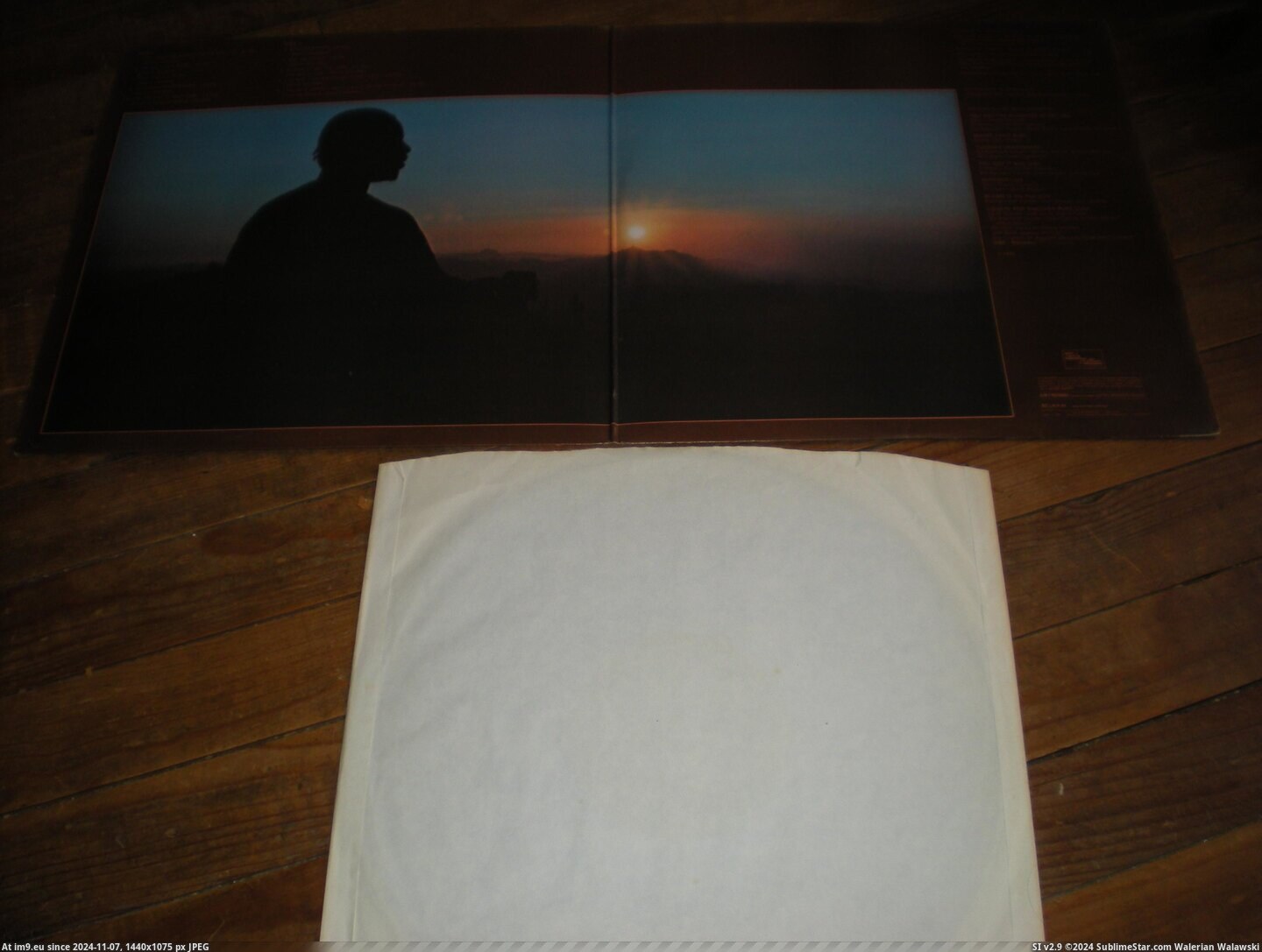 #Book  #Talking Talking Book 7 Pic. (Image de album new 1))