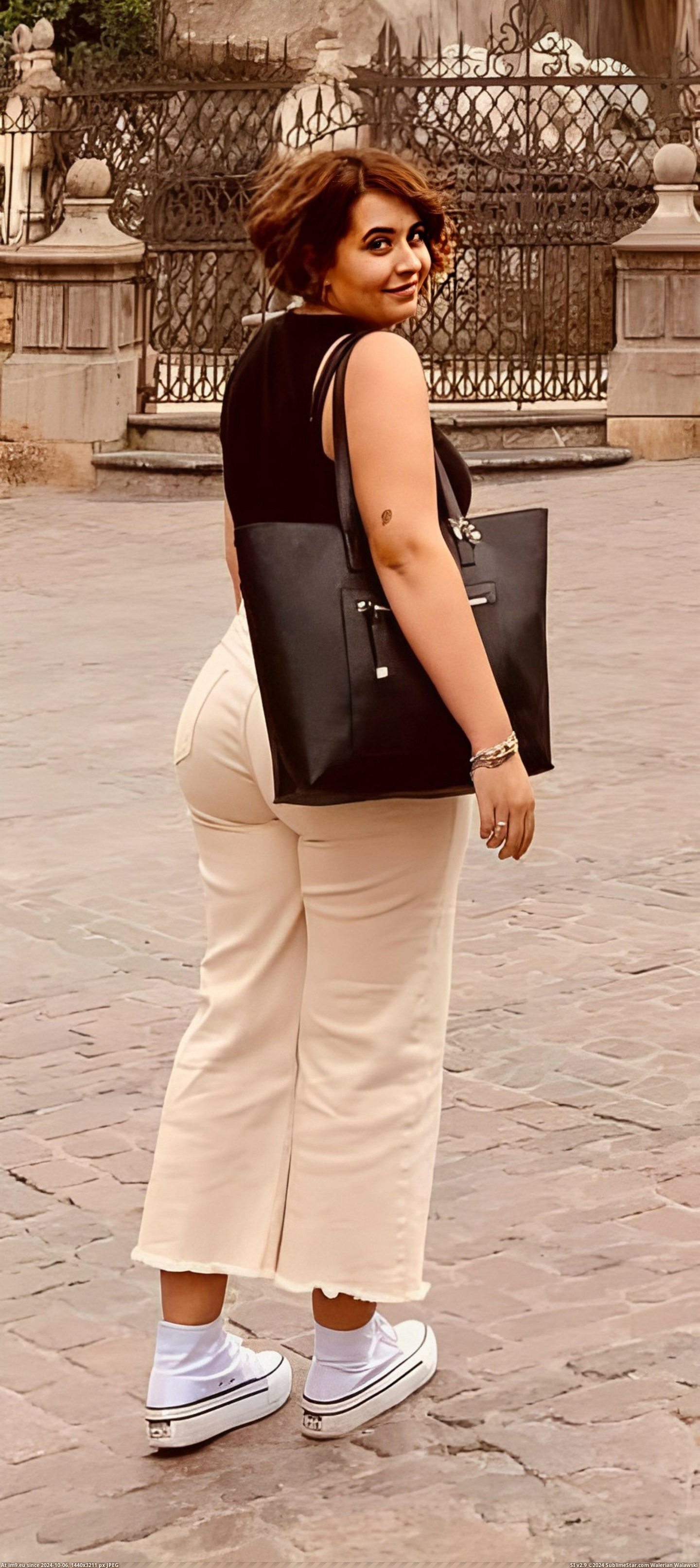 #Ass #Tight #Laura #Teen Tight ass Pic. (Image de album Instant Upload))