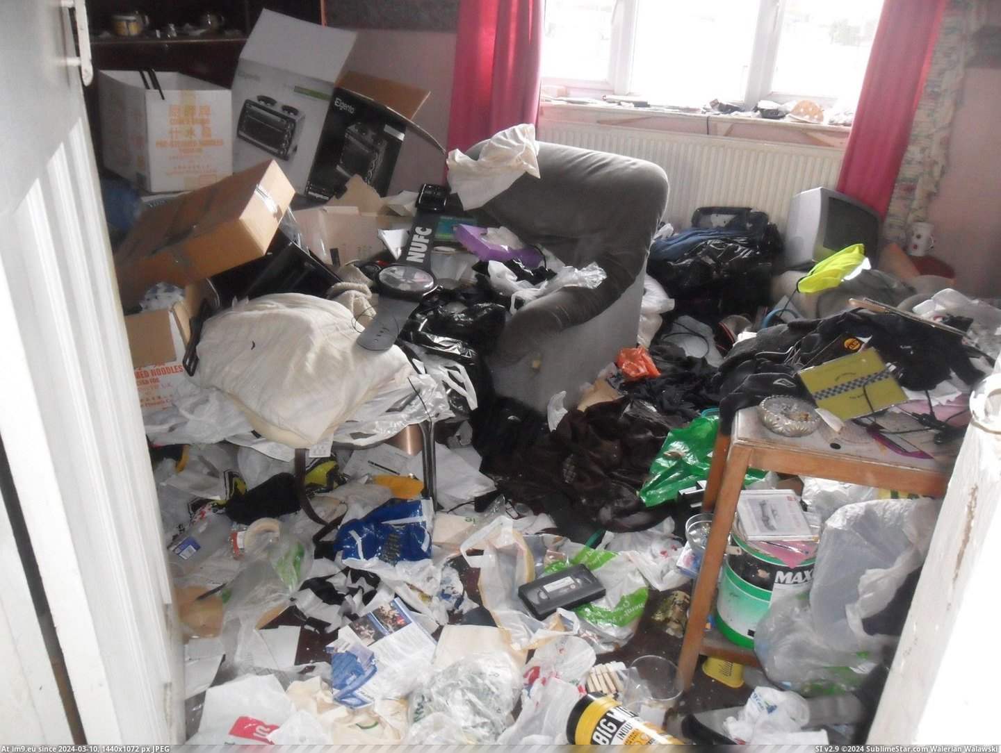 #Wtf #For #Was #Father #Flat #Cleared #Tenants #Year #Old #Out [Wtf] Cleared out an old tenants flat for my father last year. This is what was inside. 12 Pic. (Image of album My r/WTF favs))